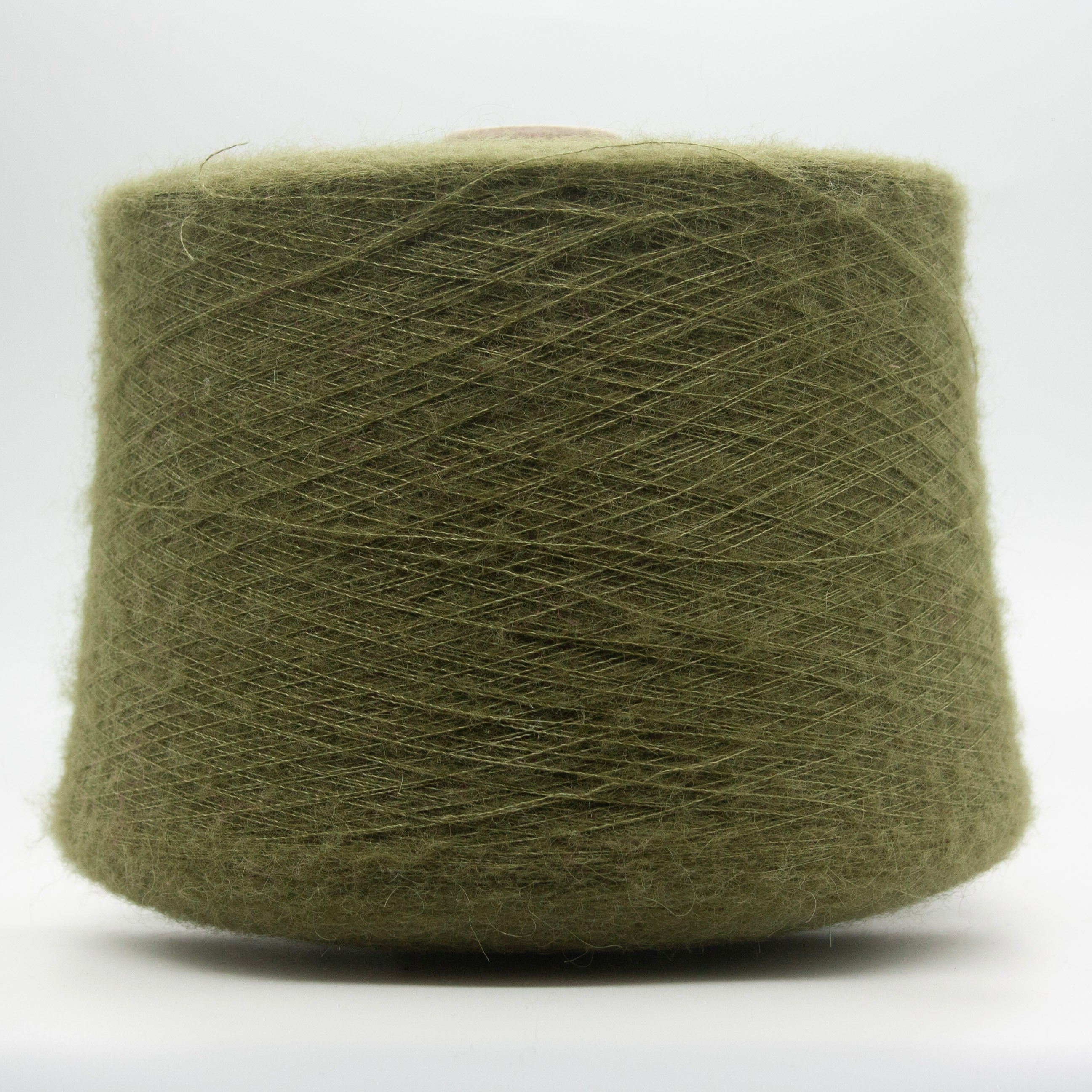 Idol Royal Touch, Collection 27/28 – 62% Baby Alpaca · 38% Silk Cobweb / 1 ply (800m+)/100g yarn by Lanificio Dell'olivo