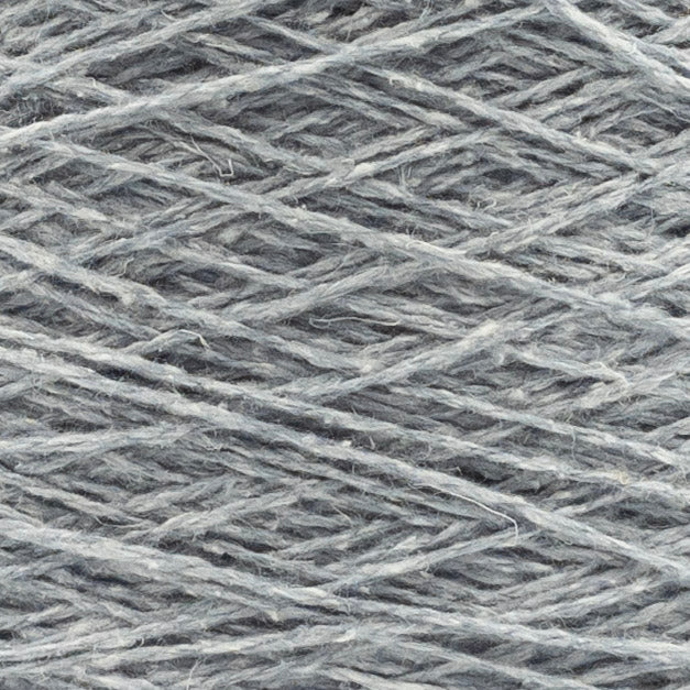 Selene – 70% Merino Wool · 20% Silk · 10% Linen Fingering yarn by Filati Venezia