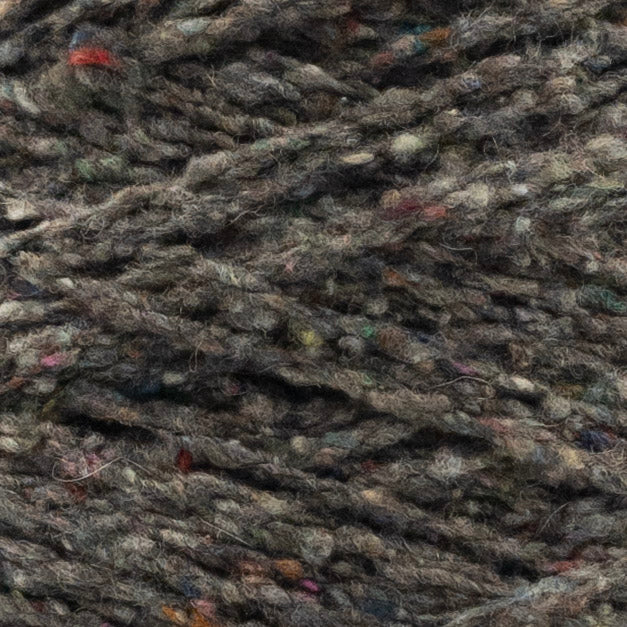 Estate Tweed – 76% Cashmere · 17% Wool · 7% Silk DK yarn by The Royal Collection