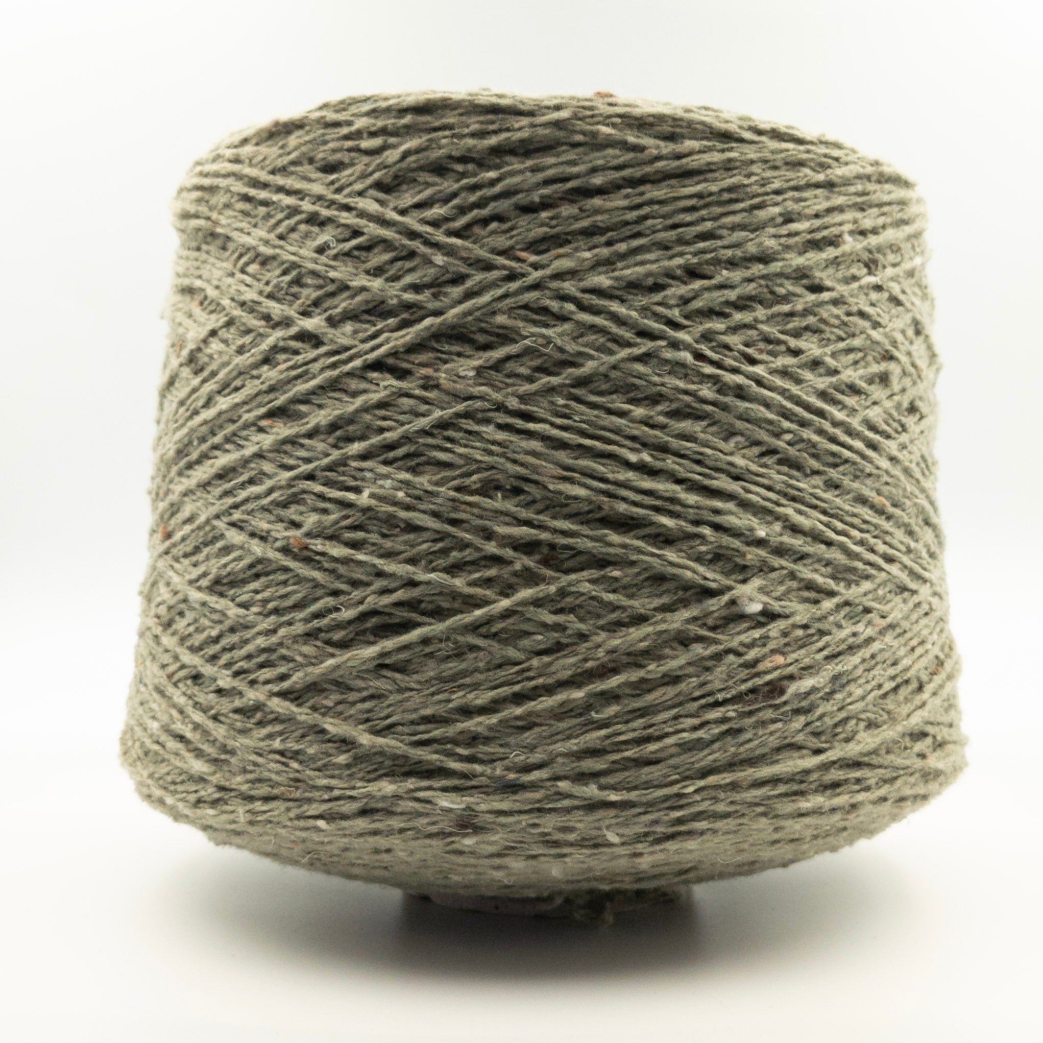 Heritage Tweed – 76% Cashmere · 17% Wool · 7% Silk Sports yarn by The Royal Collection