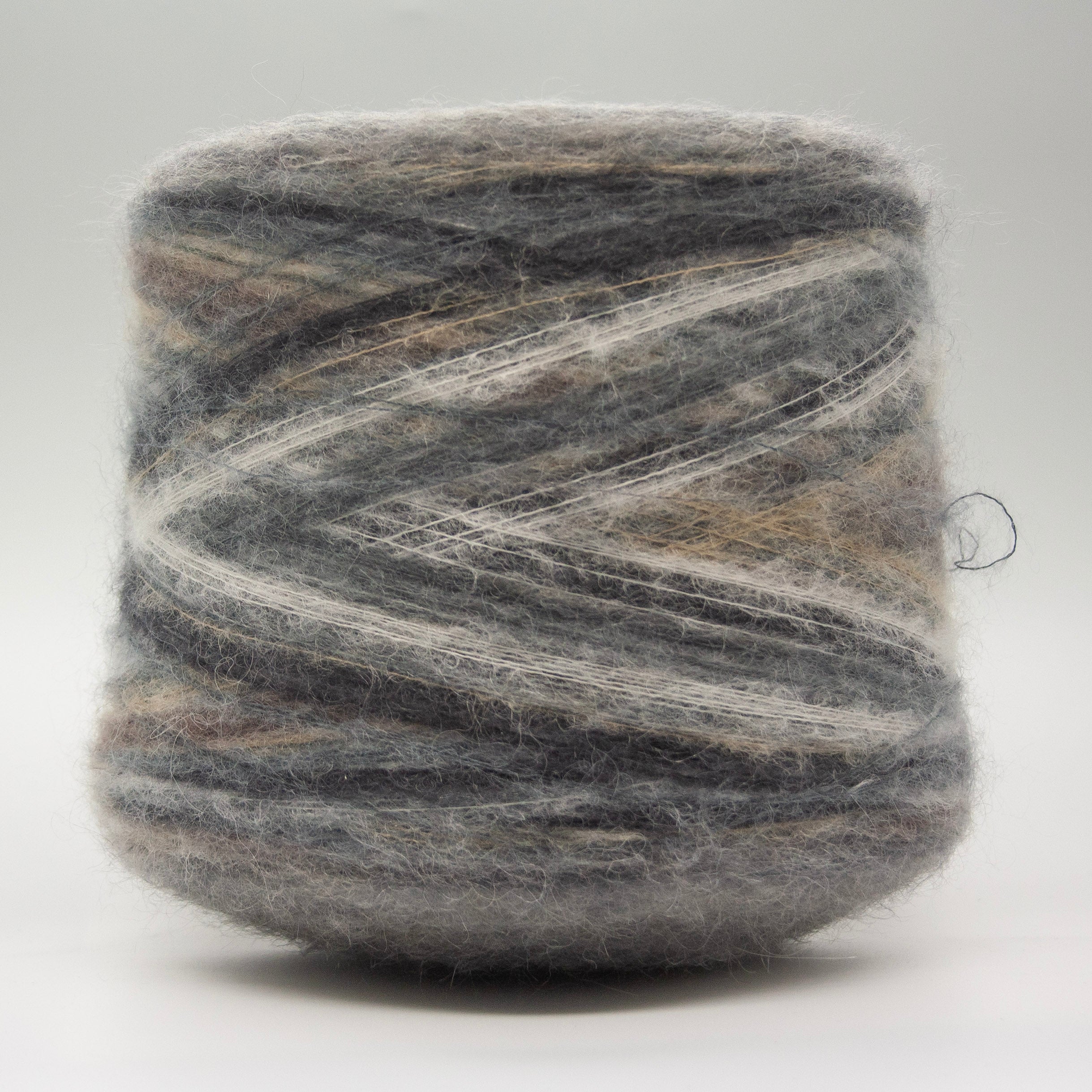 Quebec – 35% Kid Mohair · 35% Superfine Alpaca · 30% Polyamide Cobweb yarn by Lanificio Dell'olivo