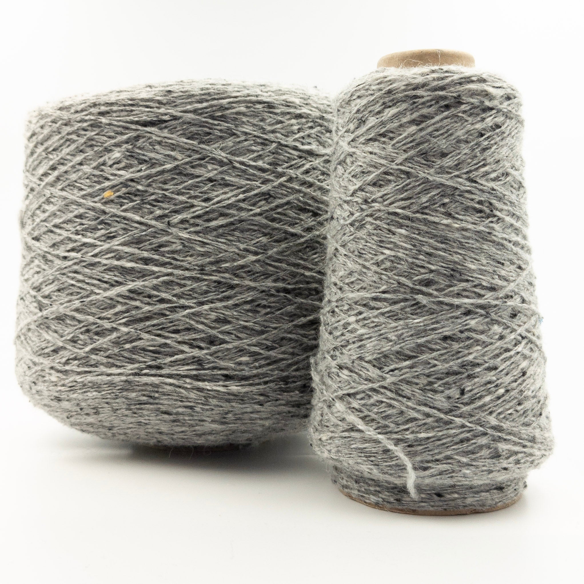 Monviso Tweed – 65% Wool · 15% Silk · 15% Polyamide · 5% Viscose Fingering yarn by Millefili