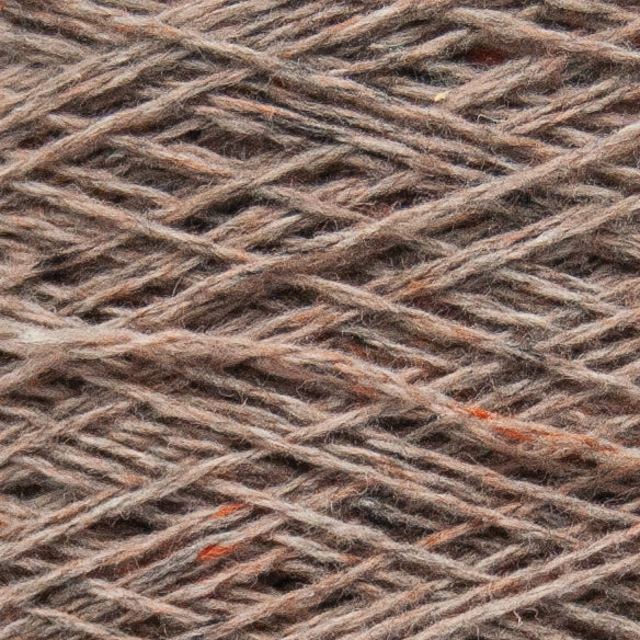 Alba Tweed – 60% Wool · 20% Silk · 20% Polyamide Fingering / 3-4 ply (350-600m)/100g yarn by Millefili
