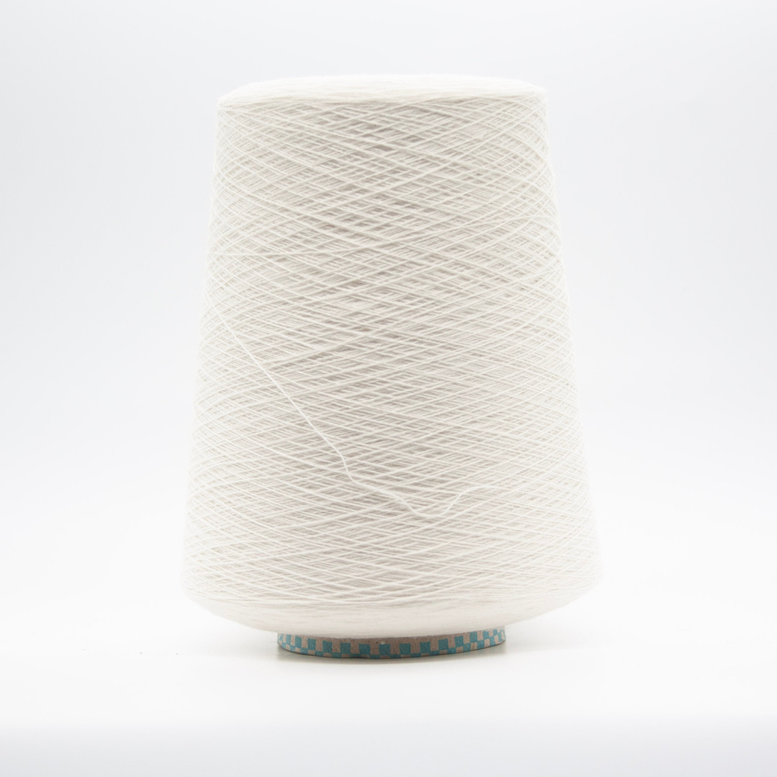Cone of Cashmere Duetrentasei yarn in Glow by Cariaggi Moon