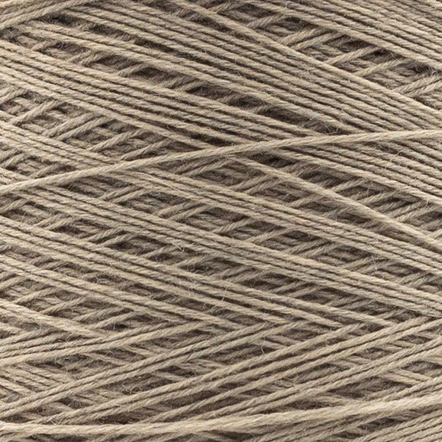 Close up of Classico by Filati Venezia – Silver Mink