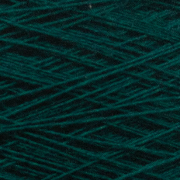Cruise – 47% Cashmere · 53% Cotton Cobweb / 1 ply (800m+)/100g yarn by Todd & Duncan in green