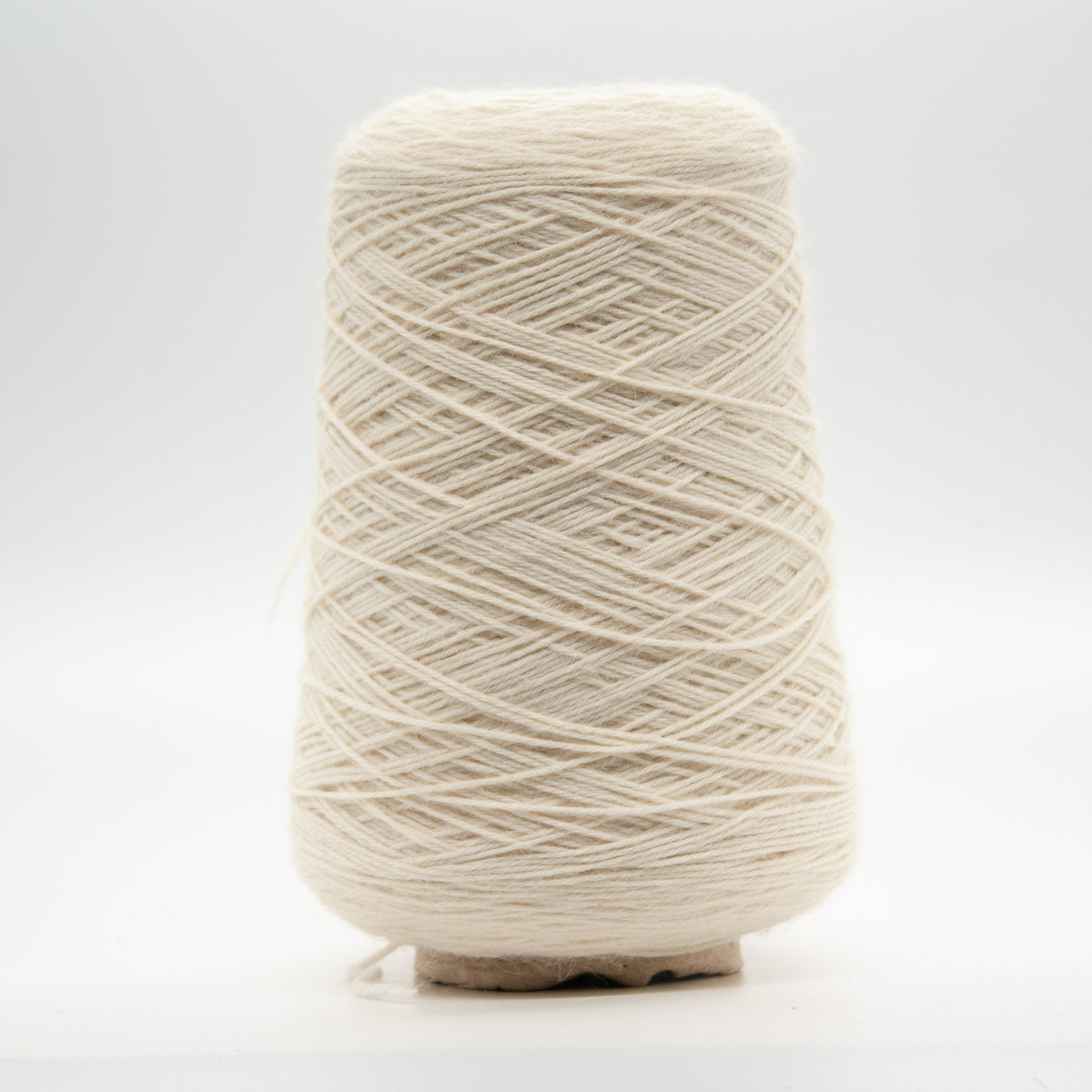Kris 5 RWS – 35% Superfine Alpaca · 35% Merino Wool · 30% Polyamide Sports / 5 ply (300-350m)/100g yarn by Lanificio Dell'olivo in beige