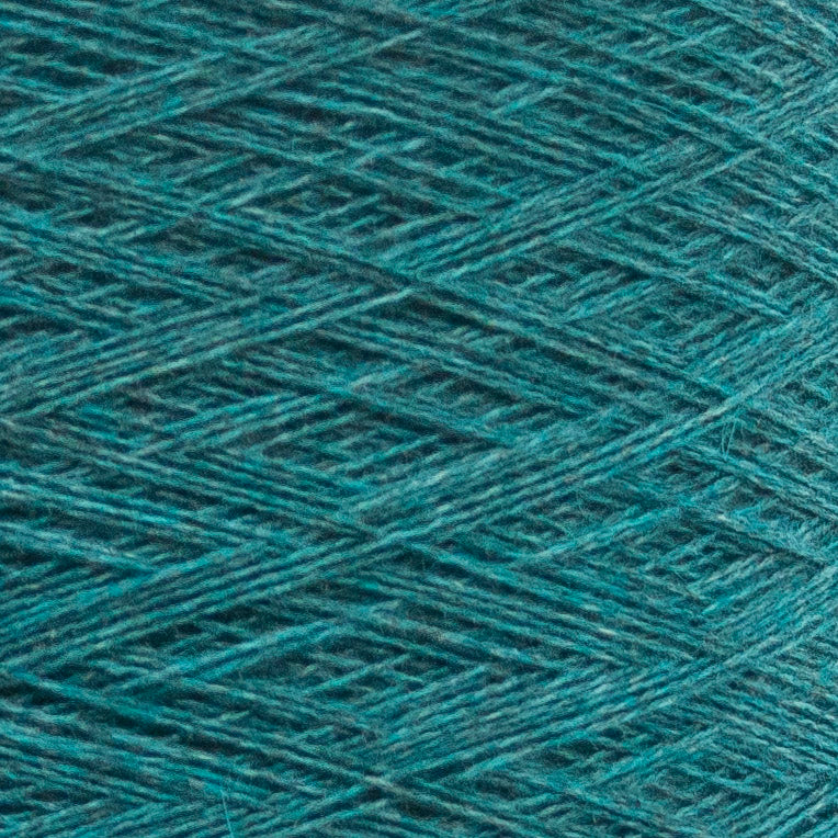 Close up of Moovo Cash 30 by Filati Biagioli – Modesto Azul
