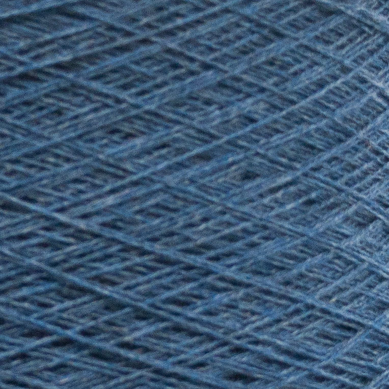 Close up of Moovo Cash 30 by Filati Biagioli – Modesto Azzurro