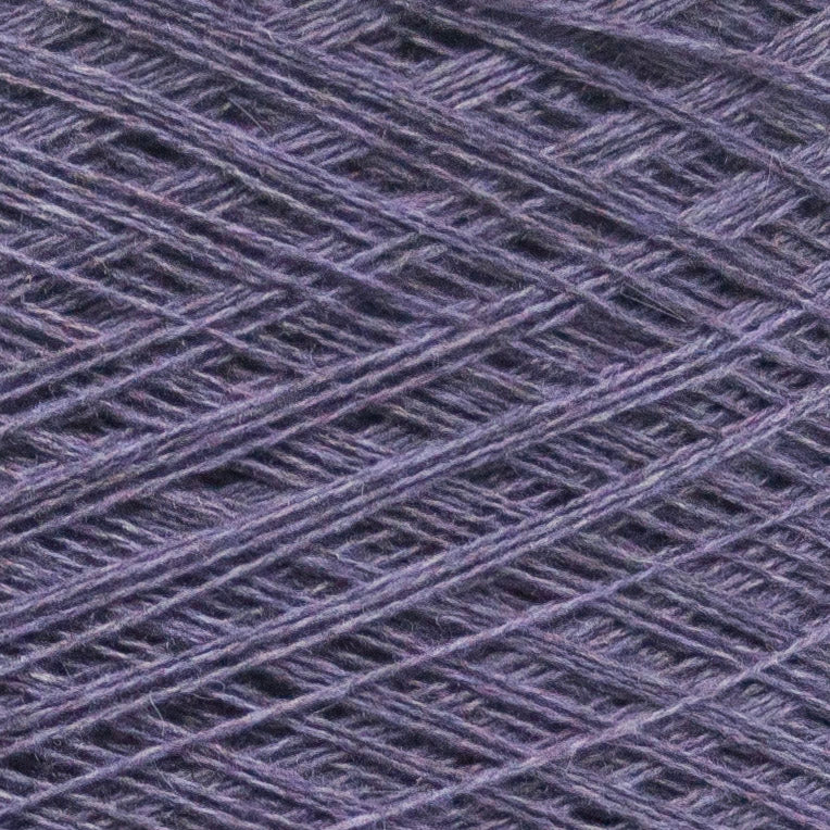 Close up of Moovo Cash 30 by Filati Biagioli – Modesto Lilla