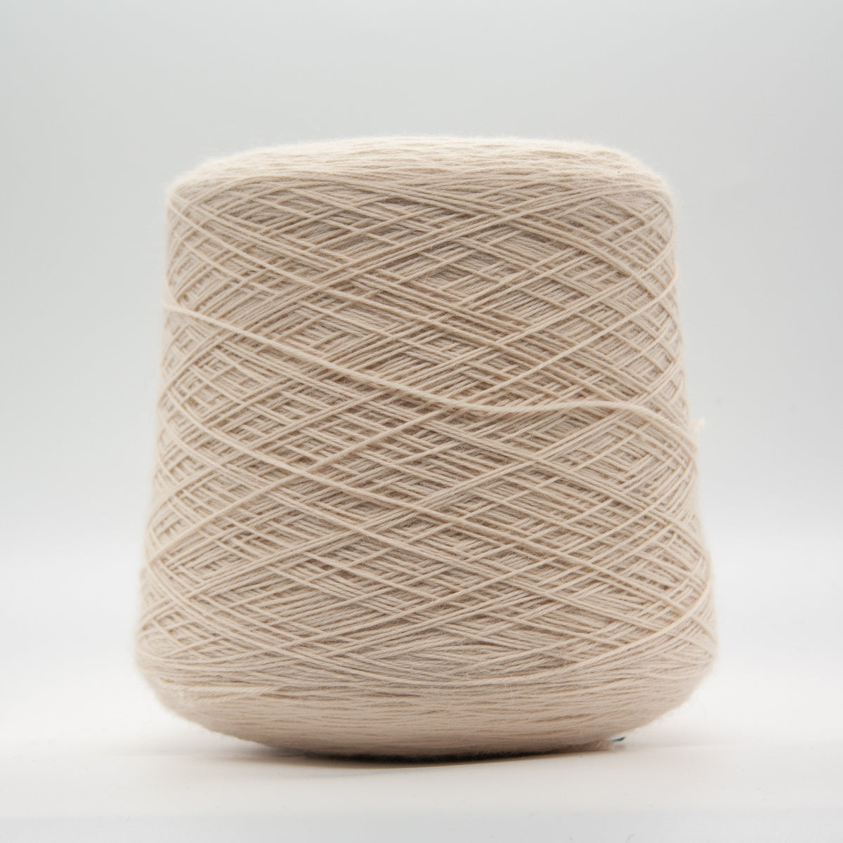 Queen RWS – 70% Merino Wool · 30% Alpaca Fingering / 3-4 ply (350-600m)/100g yarn by Lanificio Dell'olivo