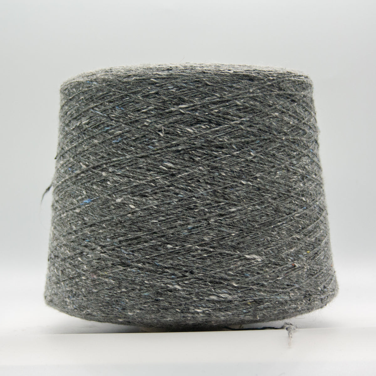 Shetland Tweed – 80% Shetland Wool · 20% Polyamide DK / 8 ply ( 210-300m) /100g yarn by Filati Venezia