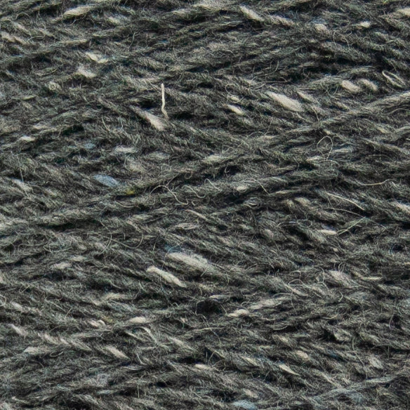 Shetland Tweed – 80% Shetland Wool · 20% Polyamide DK / 8 ply ( 210-300m) /100g yarn by Filati Venezia
