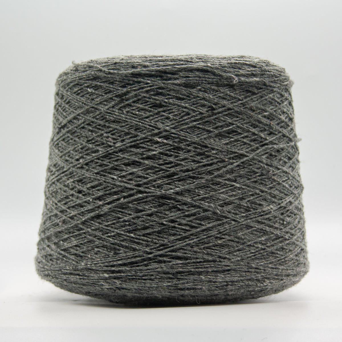 Shetland Tweed – 80% Shetland Wool · 20% Polyamide DK / 8 ply ( 210-300m) /100g yarn by Filati Venezia