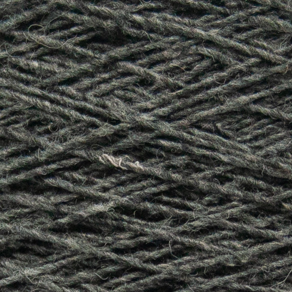 Shetland Tweed – 80% Shetland Wool · 20% Polyamide DK / 8 ply ( 210-300m) /100g yarn by Filati Venezia