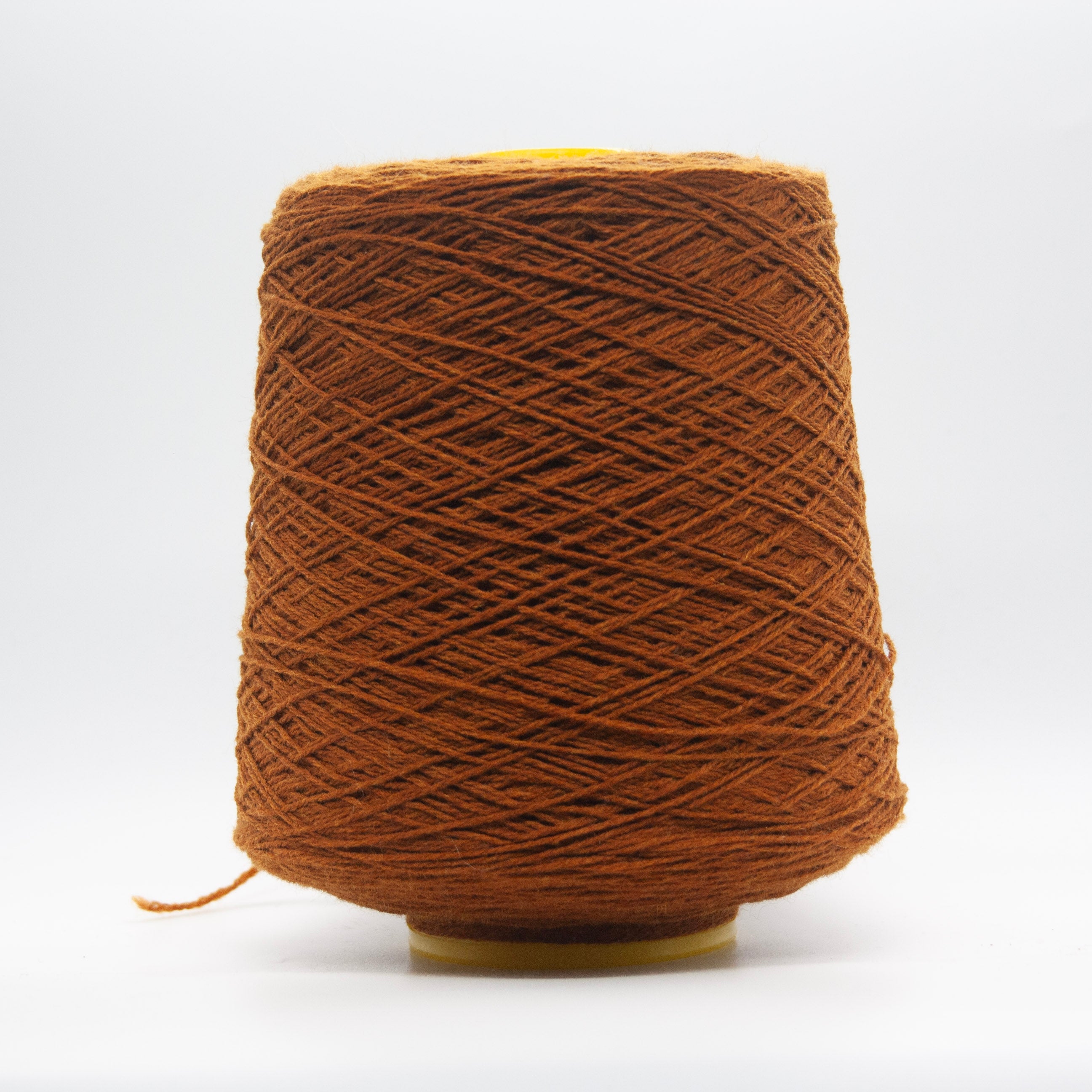 Super G Long Fingering – 100% Lambswool Fingering / 3-4 ply (350-600m)/100g yarn by IAFIL