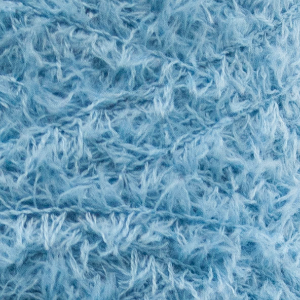 Close up of Tagliatino Merino by Filati Venezia – Cielo D Inverno