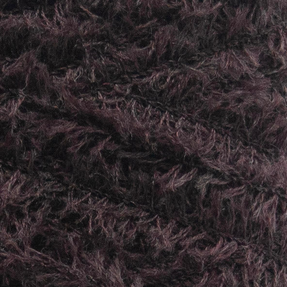 Close up of Tagliatino Merino by Filati Venezia – Prugna Nero